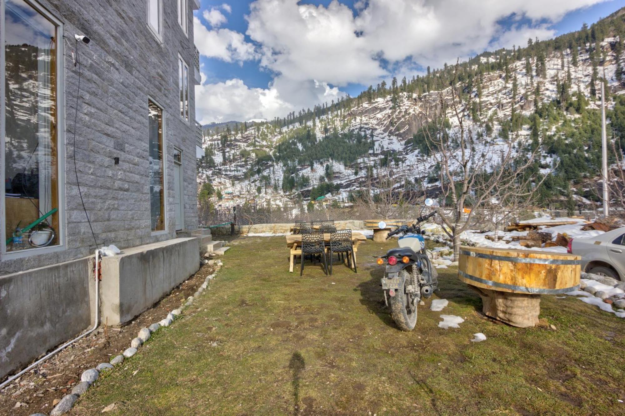 מנאלי La Aero Resort Home In Snow Mountains מראה חיצוני תמונה