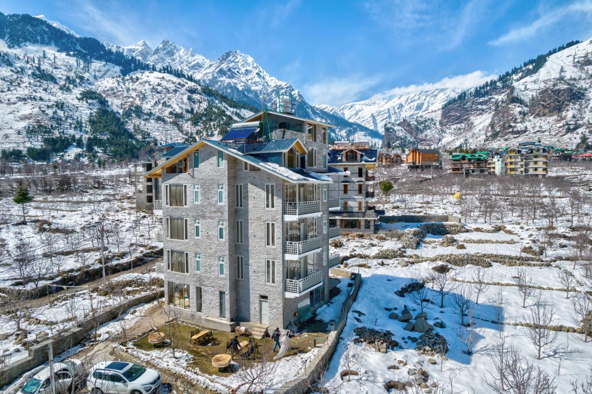 מנאלי La Aero Resort Home In Snow Mountains מראה חיצוני תמונה