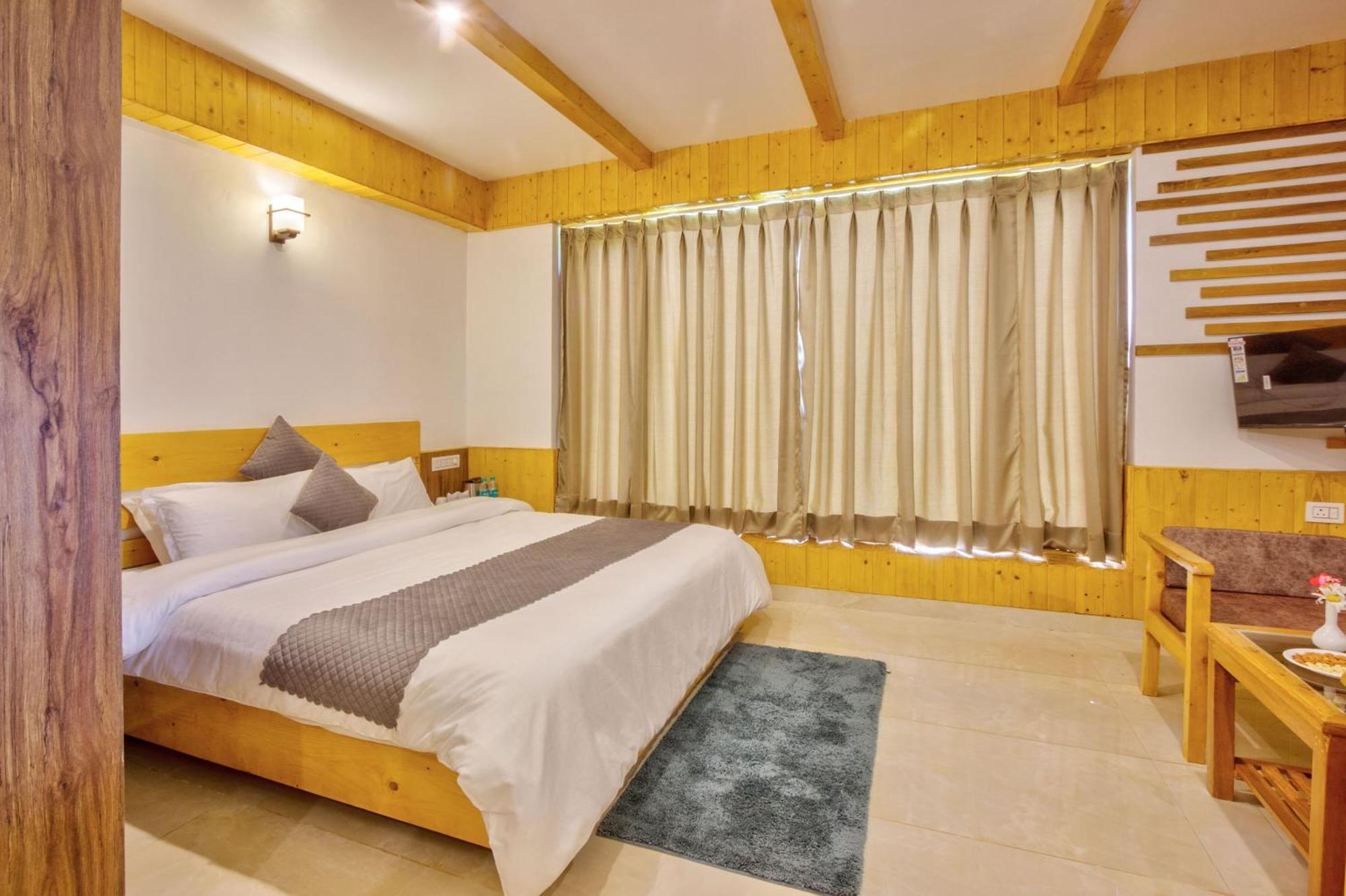 מנאלי La Aero Resort Home In Snow Mountains מראה חיצוני תמונה